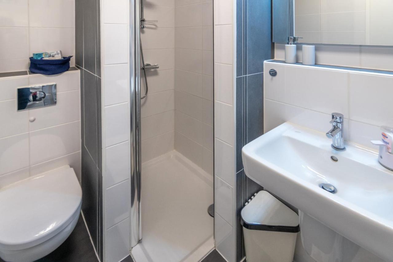 Friesenbiene Apartment Dornumersiel Bagian luar foto
